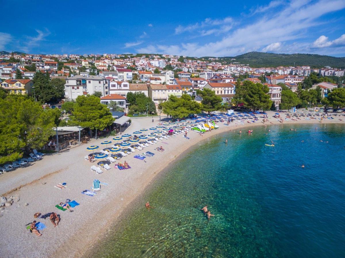 Apartments Hana Crikvenica Bagian luar foto