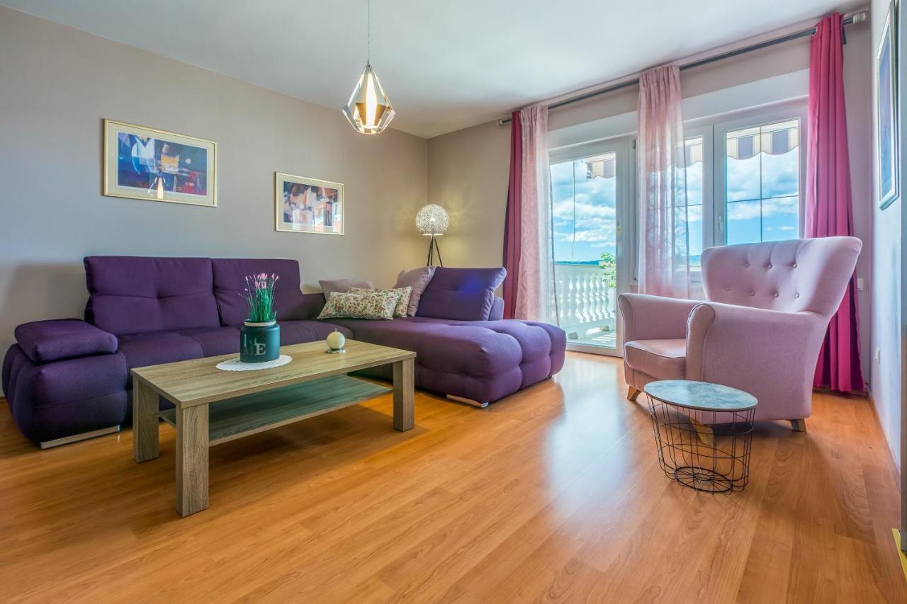 Apartments Hana Crikvenica Bagian luar foto