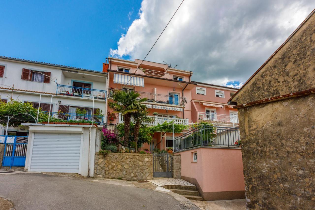 Apartments Hana Crikvenica Bagian luar foto