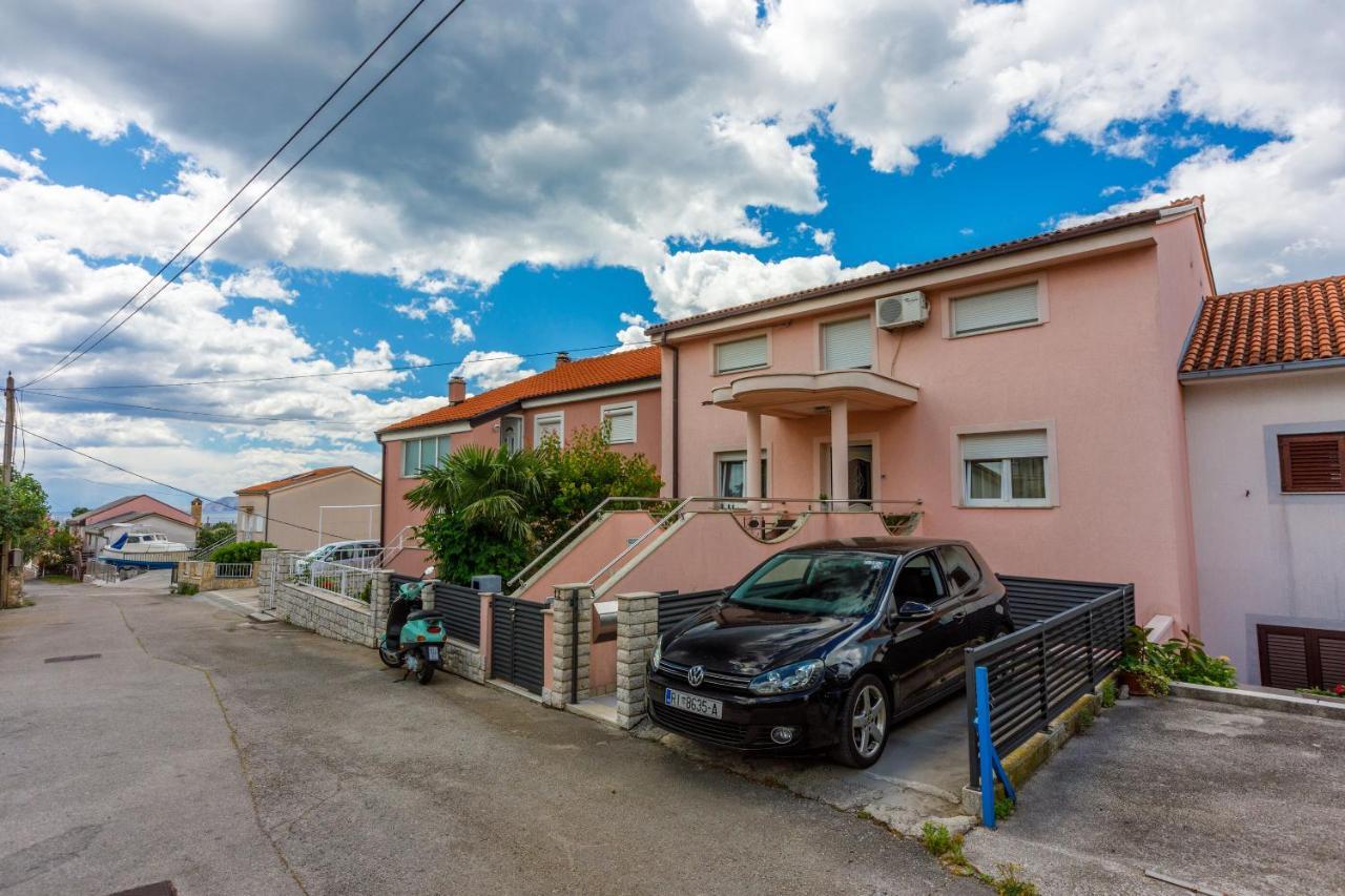 Apartments Hana Crikvenica Bagian luar foto